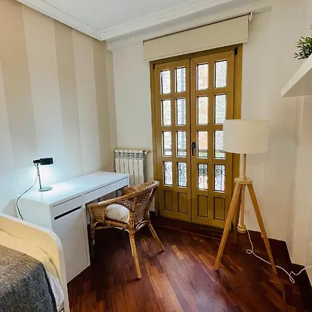 Apartment Atico Al Lado Del Ayuntamiento Oviedo