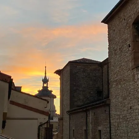 Atico Al Lado Del Ayuntamiento Appartement *